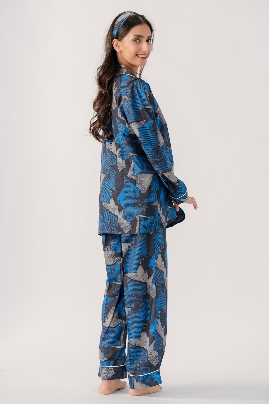 Valerie polyrrayon weightless & Antilipedge fabric nightwear/ loungewear pajama set for women Sleepwear - Oshi.pk - Buy & Sell Online