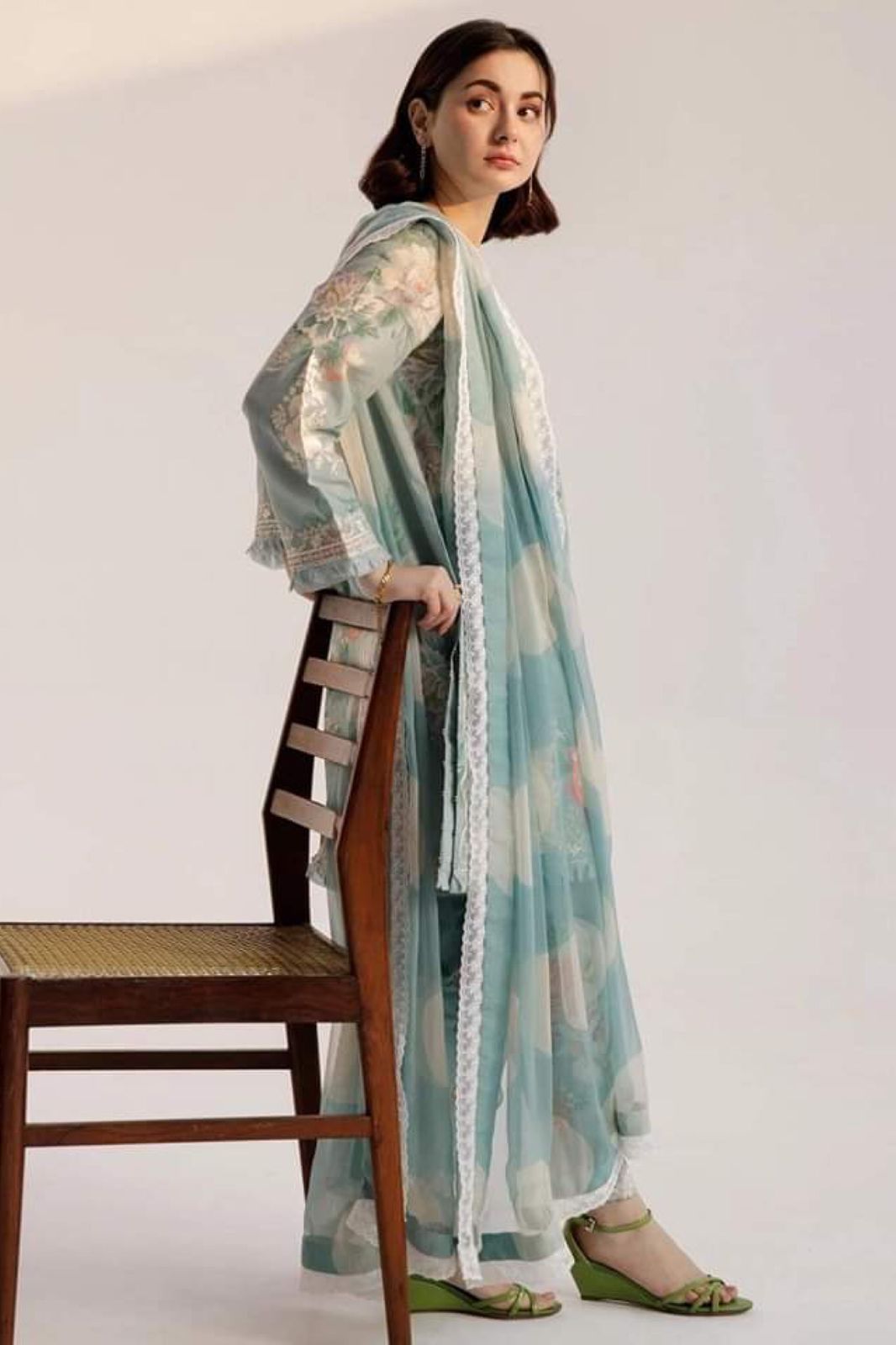 Zara Shahjahan Coco Lawn 3 PCS Women Unstitched Suit - Ice Blue - Oshi.pk - Buy & Sell Online