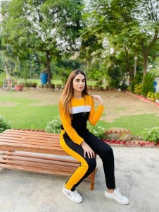 YELLOW AND BLACK GYM SUIT FOR GIRLS